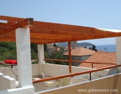 Apartman Luca, private accommodation in city Prvić Luka, Croatia - Terasa